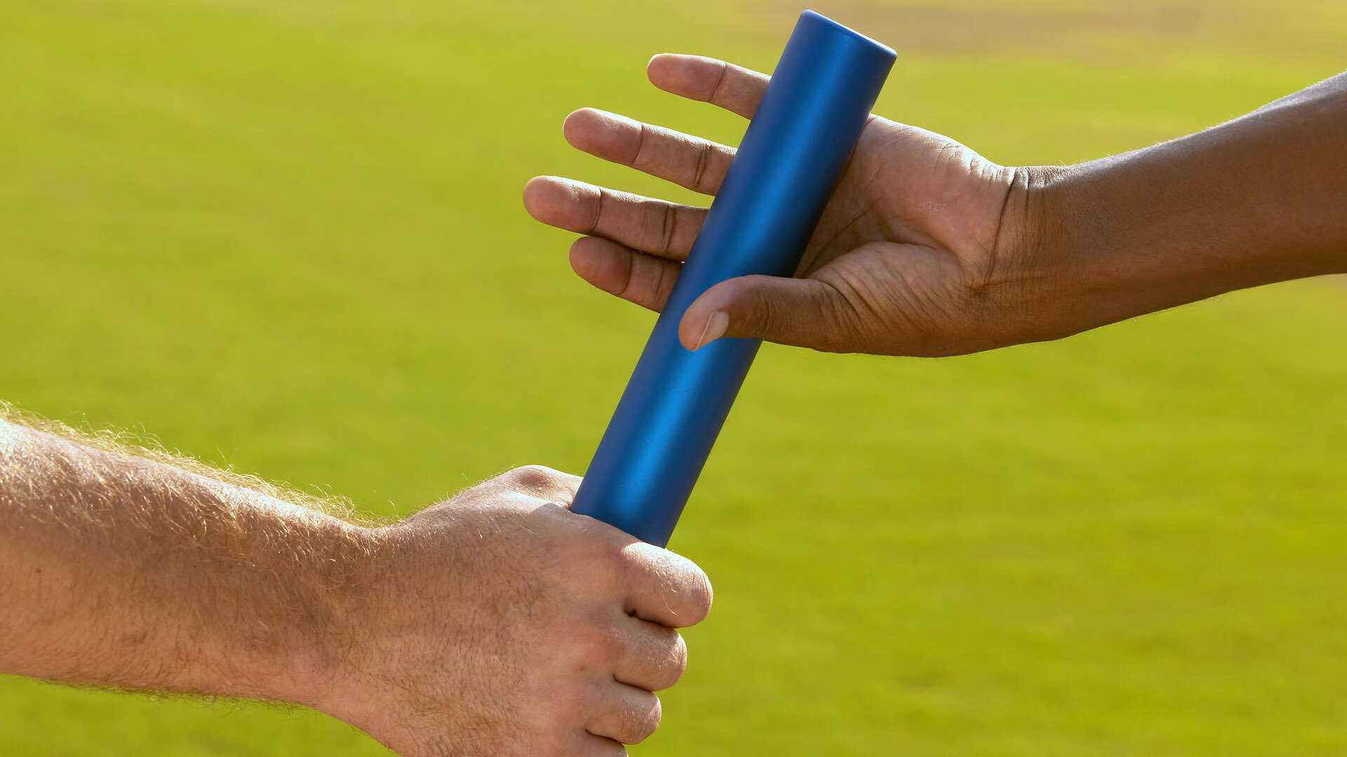 JIUYOU GAMING-互联网+足球：创新模式激发全民运动热情，足球的创新