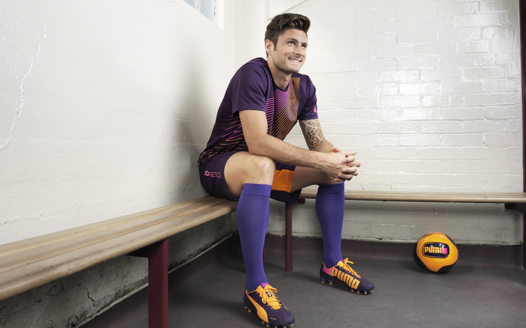 电竞女神COS出战夺冠,引爆二次元体育圈,电竞职业选手的玩cos的